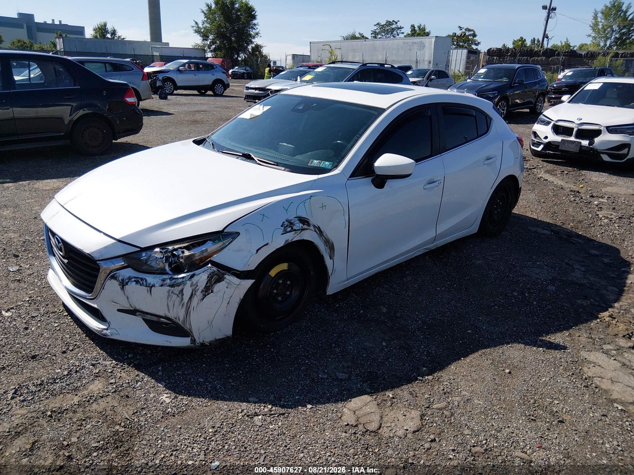 2017 MAZDA MAZDA3 TOURING 2.5 · 2/11