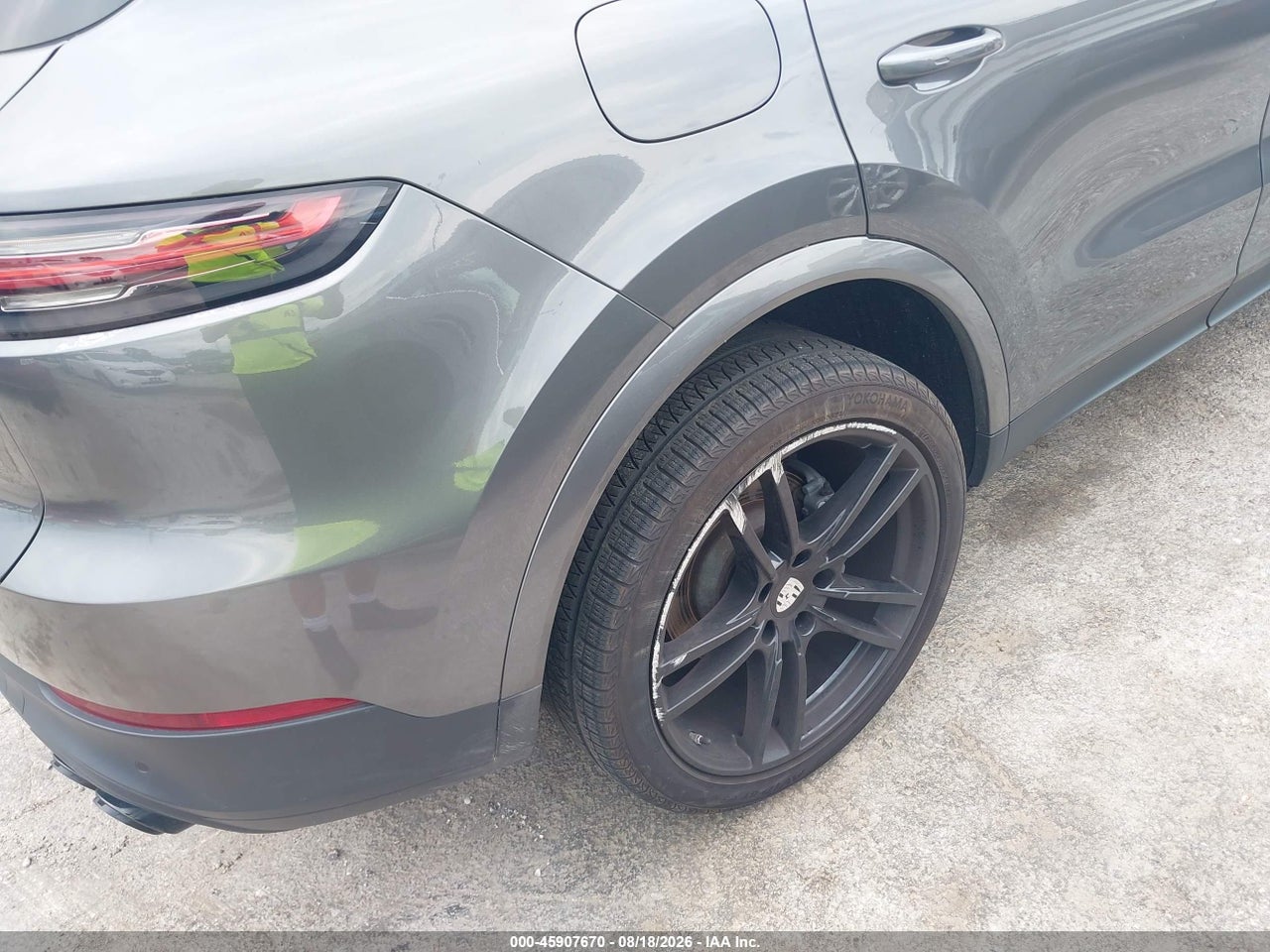 2019 PORSCHE CAYENNE S · 6/11
