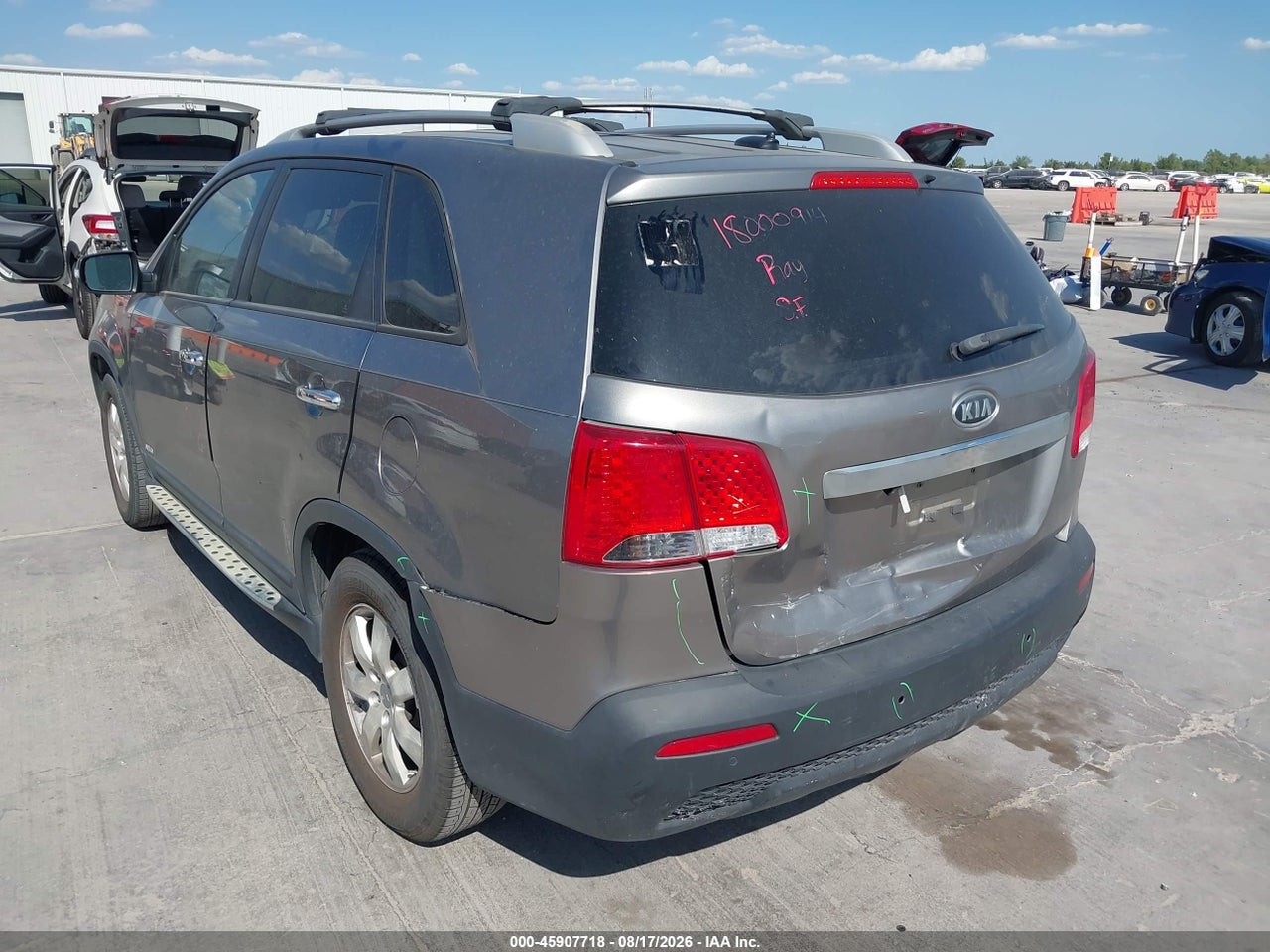 2013 KIA SORENTO LX · 3/11