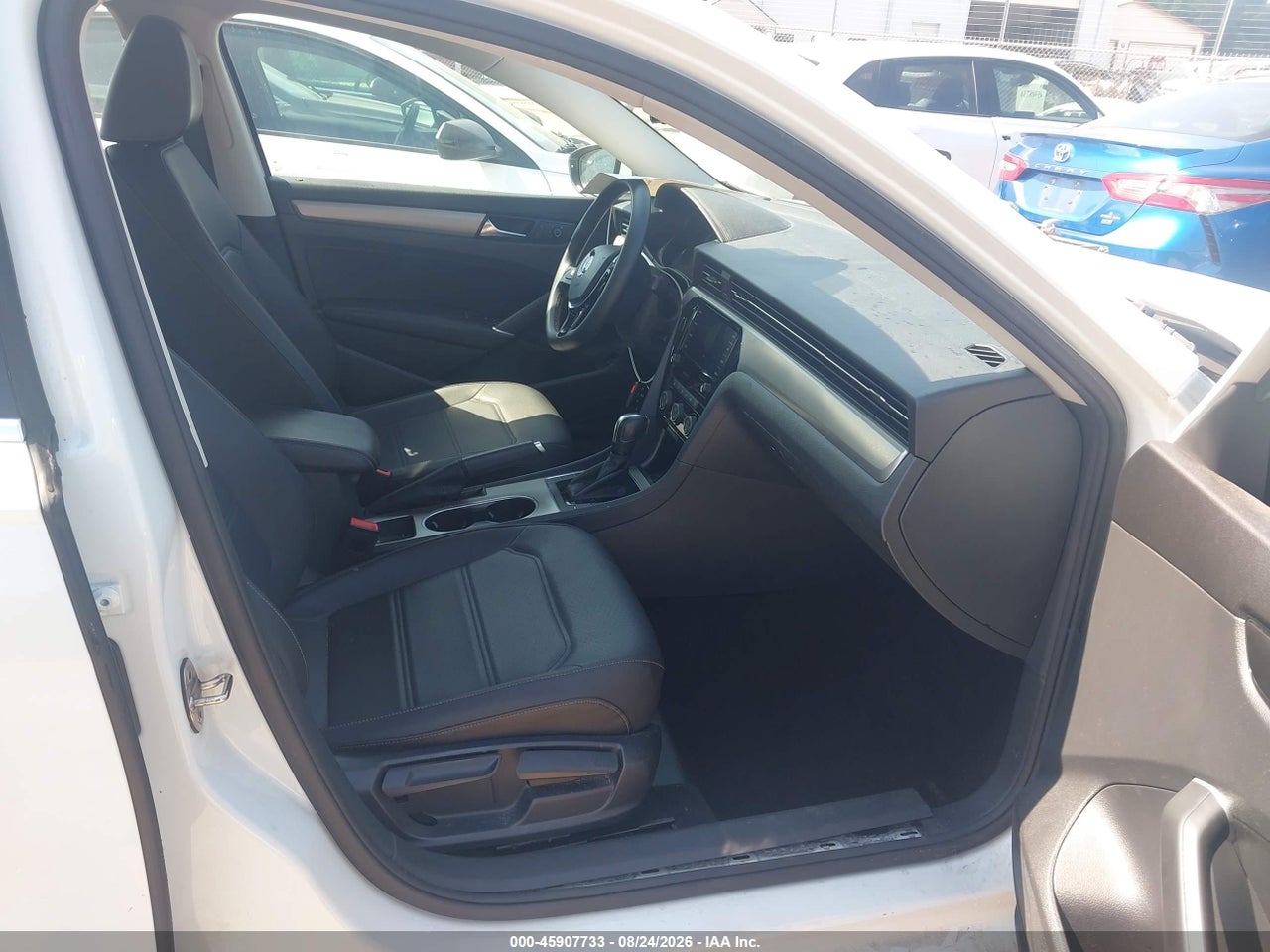 2022 VOLKSWAGEN PASSAT 2.0T SE · 5/11