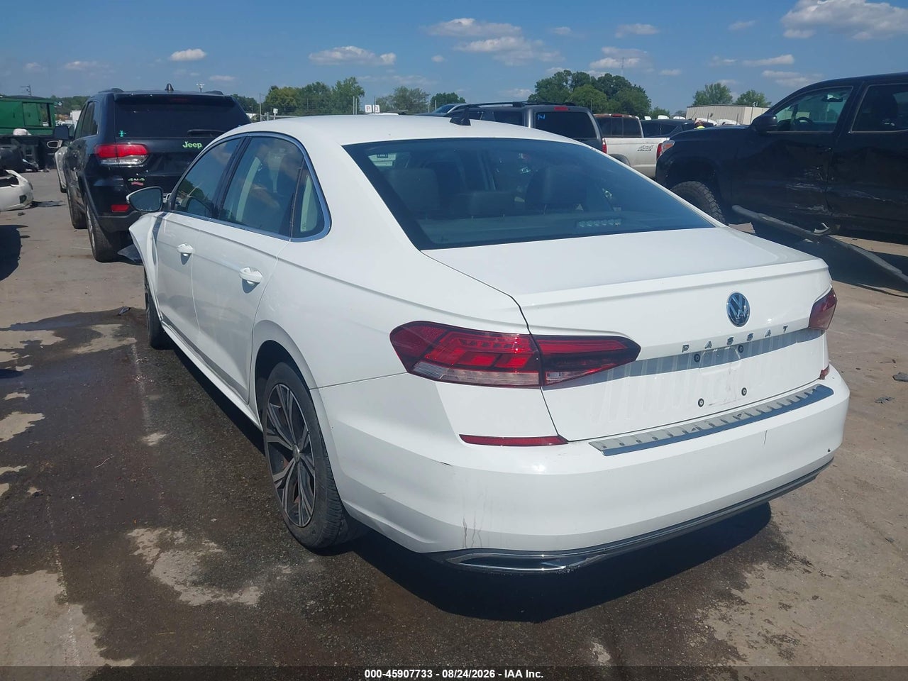2022 VOLKSWAGEN PASSAT 2.0T SE · 3/11
