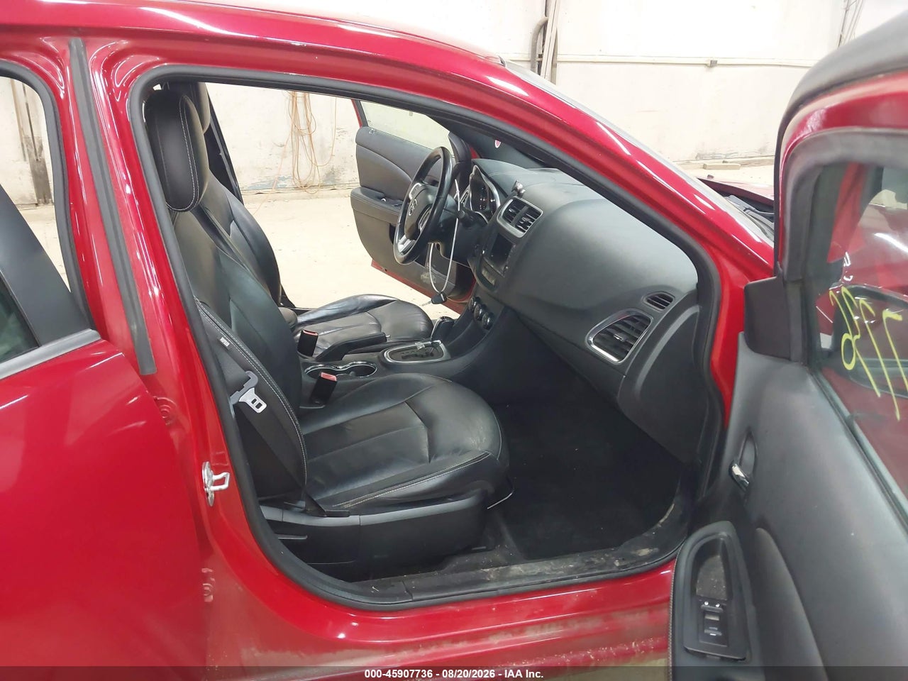 2011 DODGE AVENGER LUX · 5/11