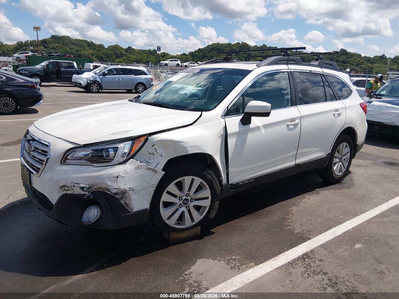 2015 SUBARU OUTBACK 2.5I PREMIUM · 2/11