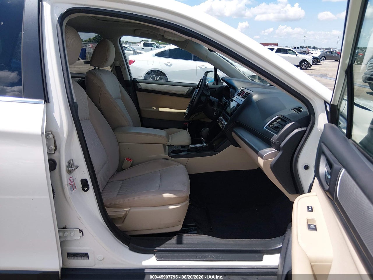 2015 SUBARU OUTBACK 2.5I PREMIUM · 5/11