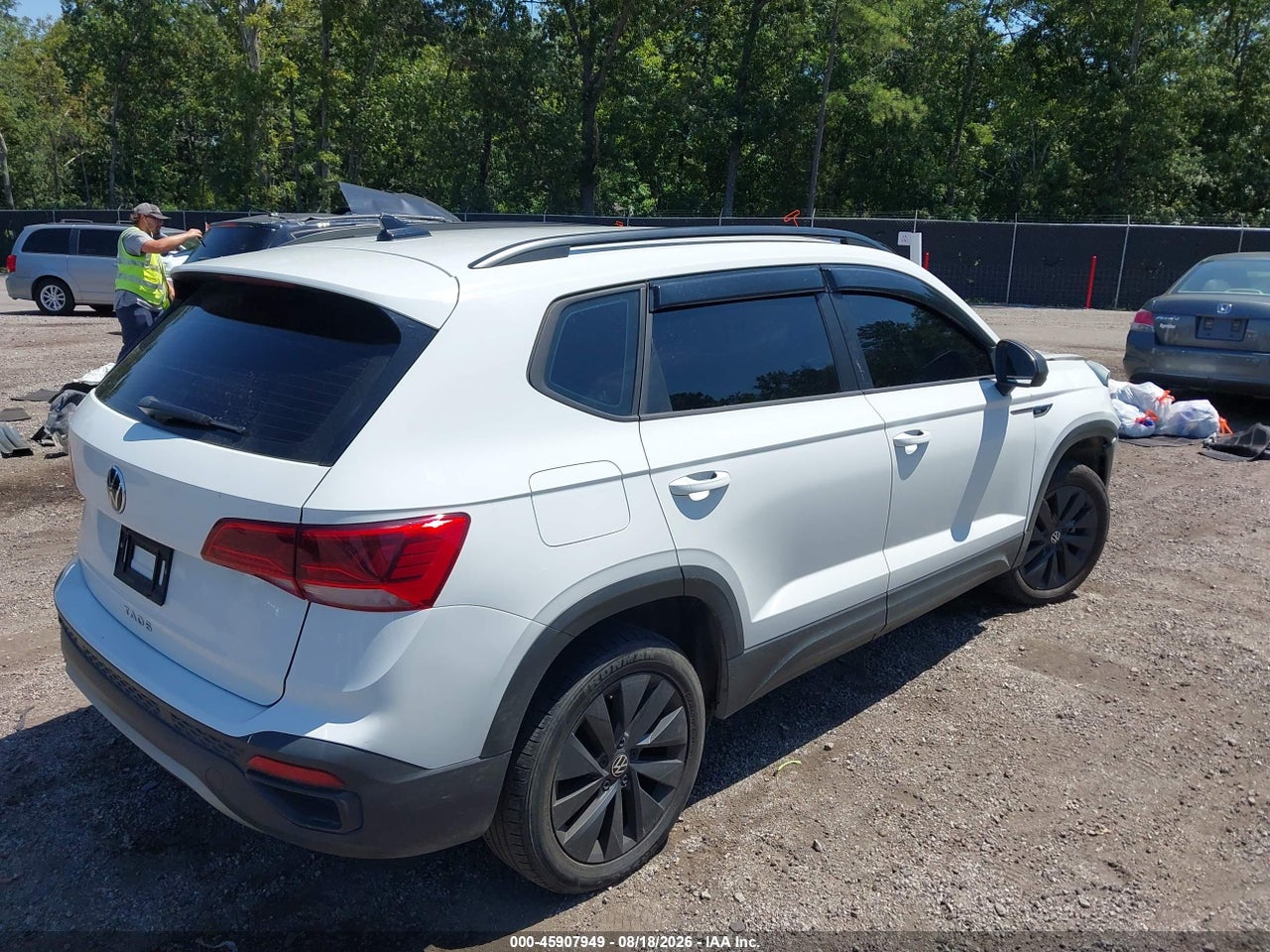 2022 VOLKSWAGEN TAOS 1.5T S · 4/11