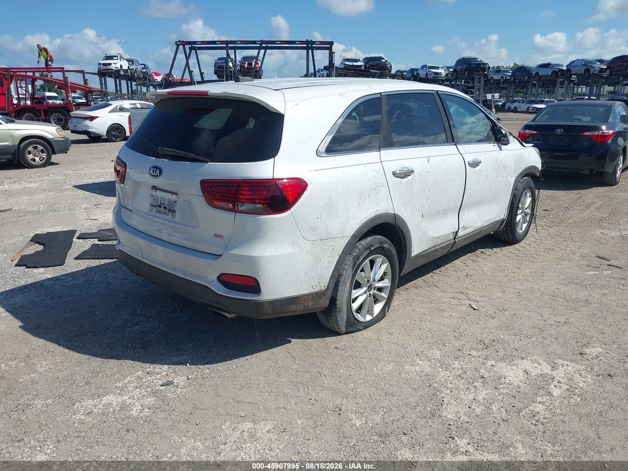 2019 KIA SORENTO 2.4L LX · 4/11