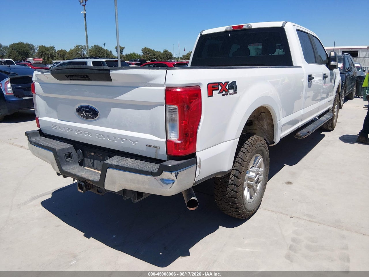 2017 FORD F-250 XL · 4/11