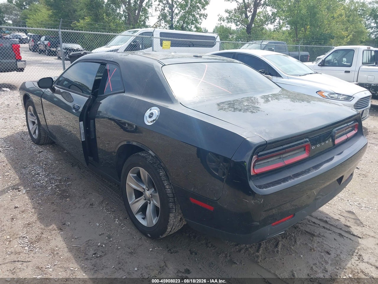 2016 DODGE CHALLENGER SXT · 3/11