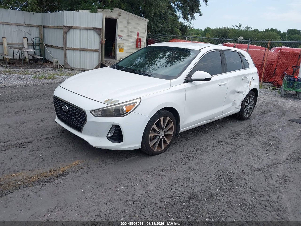 2018 HYUNDAI ELANTRA GT · 2/11