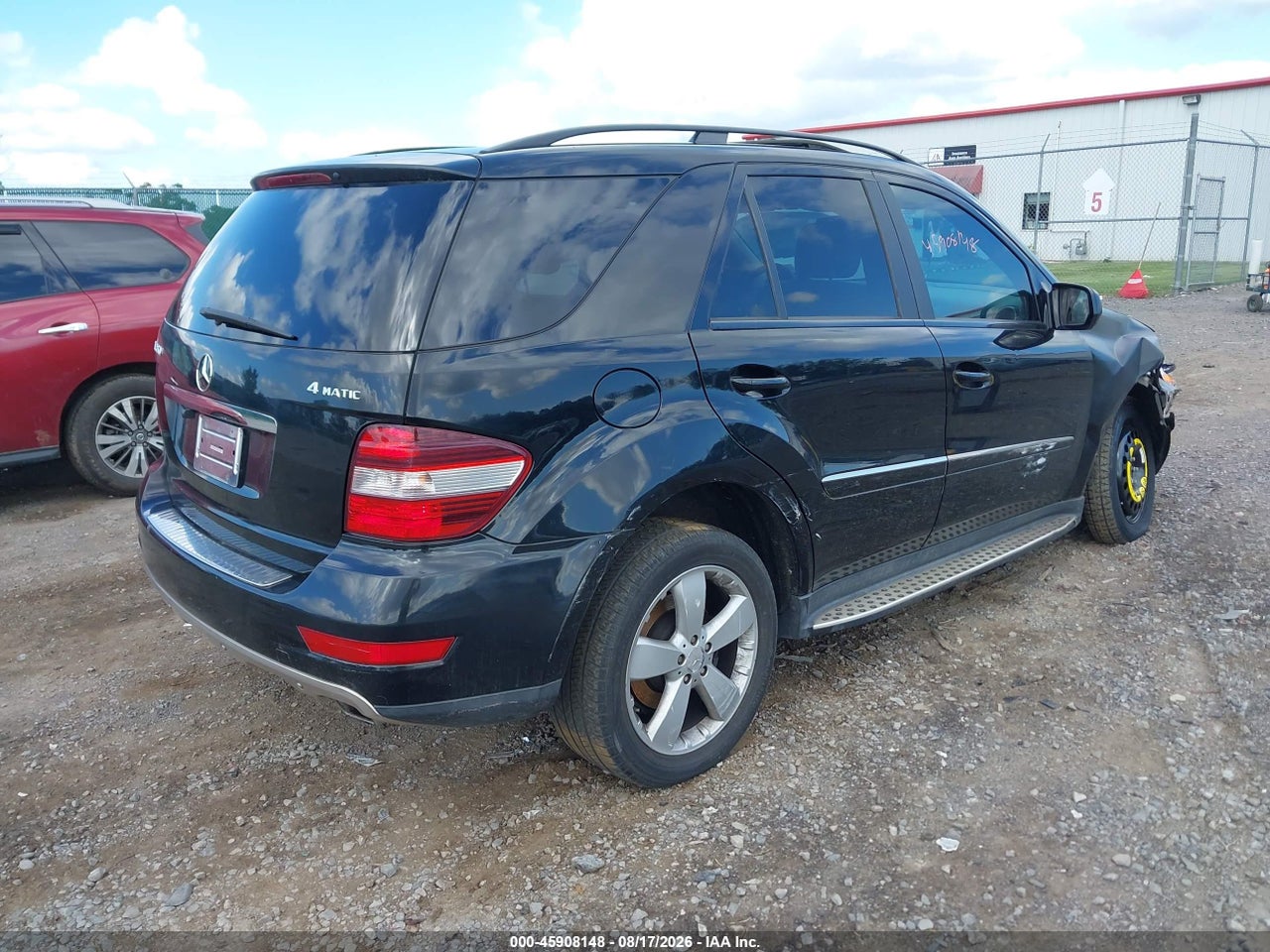 2009 MERCEDES-BENZ ML 350 4MATIC · 4/11