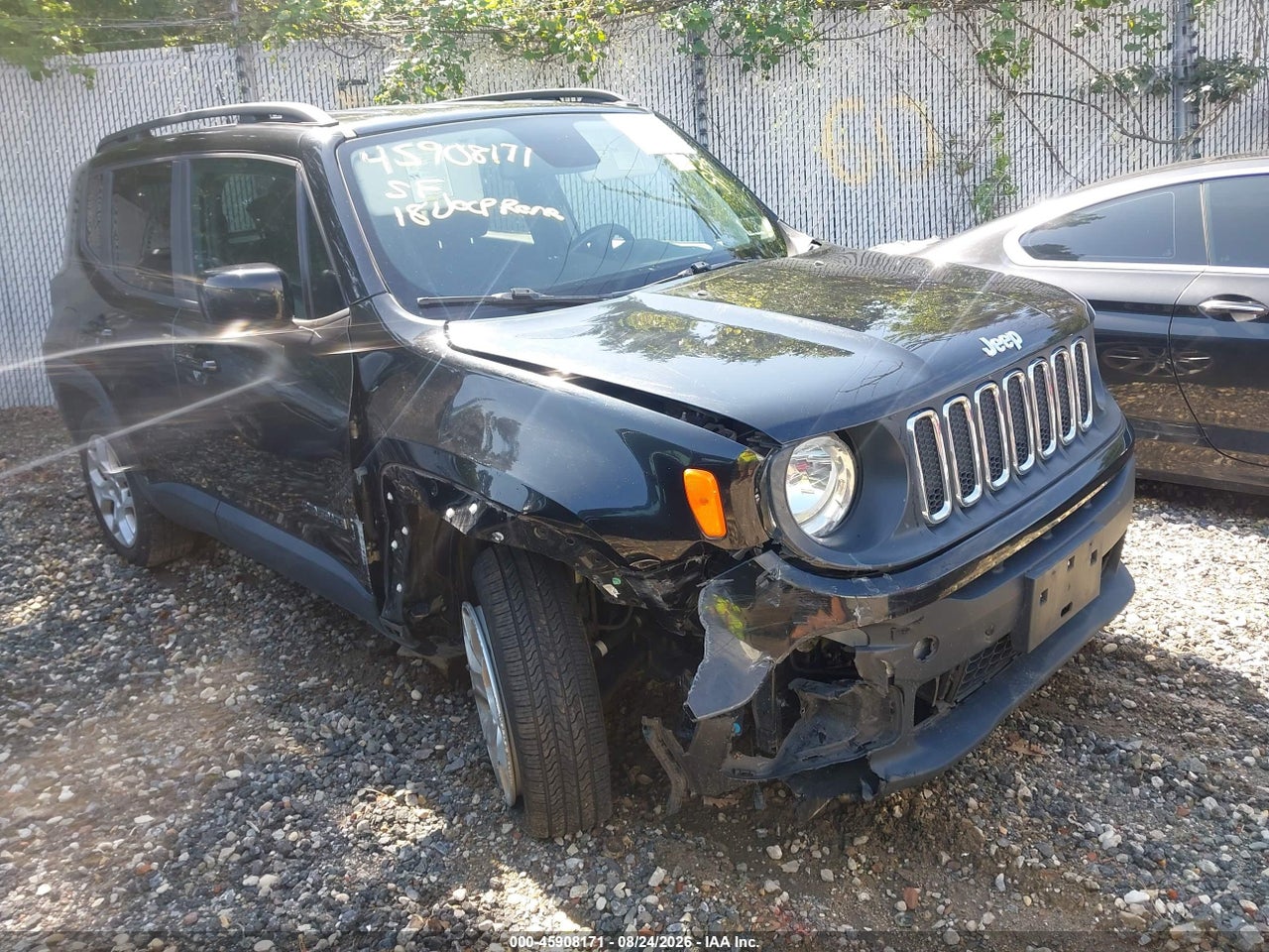 ZACCJBBB0JP****** · 2018 JEEP RENEGADE LATITUDE 4X4