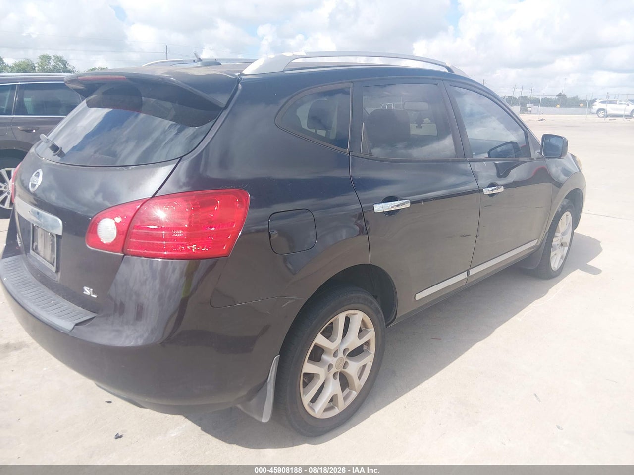 2012 NISSAN ROGUE SV W/SL PKG · 4/11