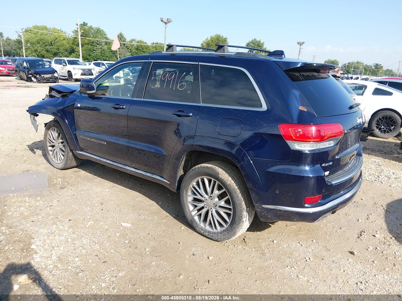 2017 JEEP GRAND CHEROKEE SUMMIT · 3/10