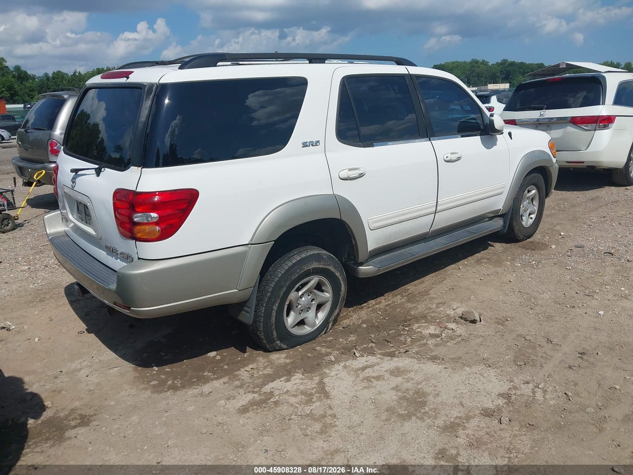 2002 TOYOTA SEQUOIA SR5 V8 · 4/11