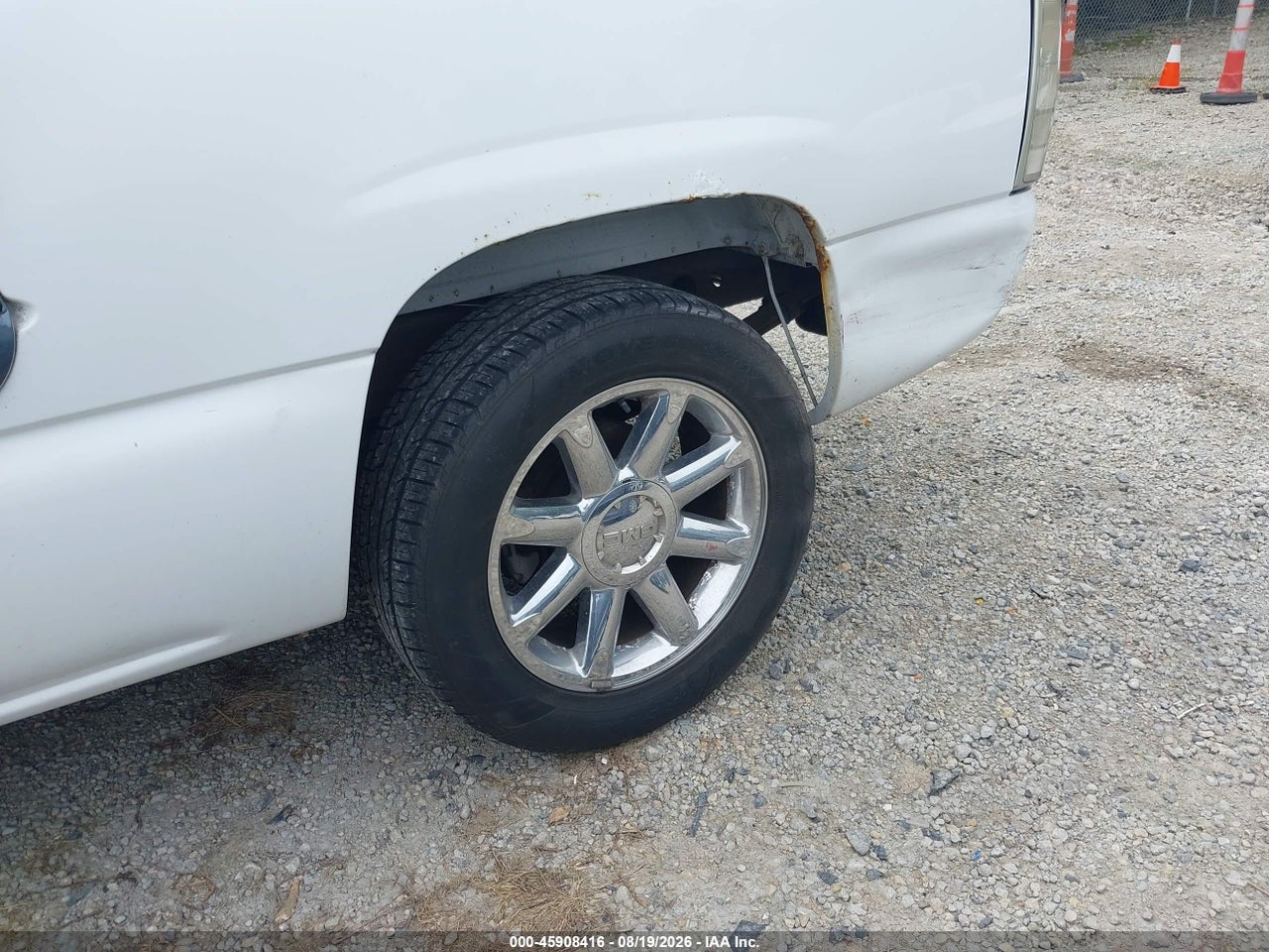 2003 GMC SIERRA 1500   · 6/11