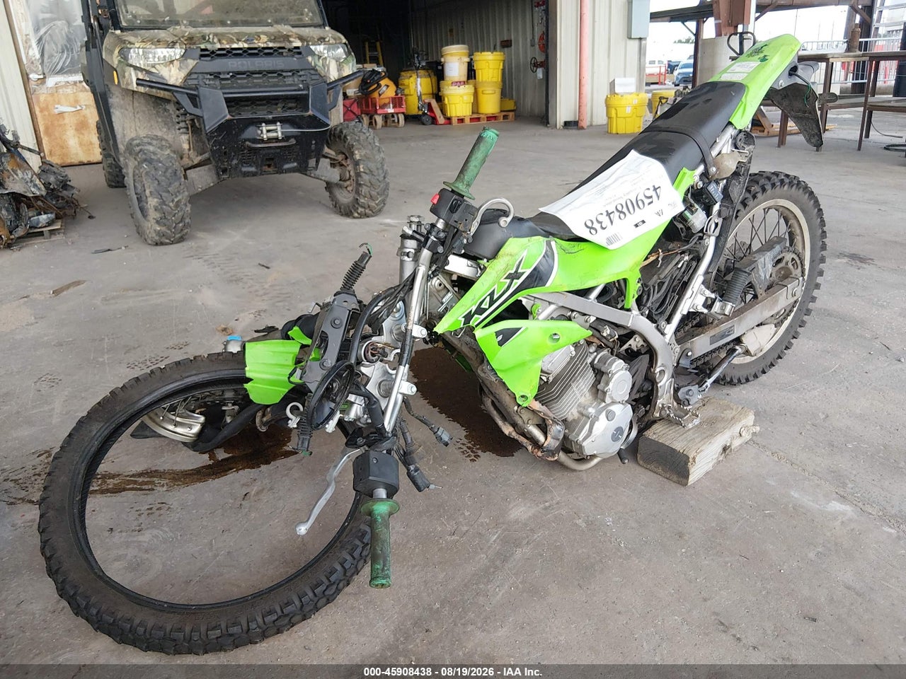 2023 KAWASAKI KLX230 M · 2/11