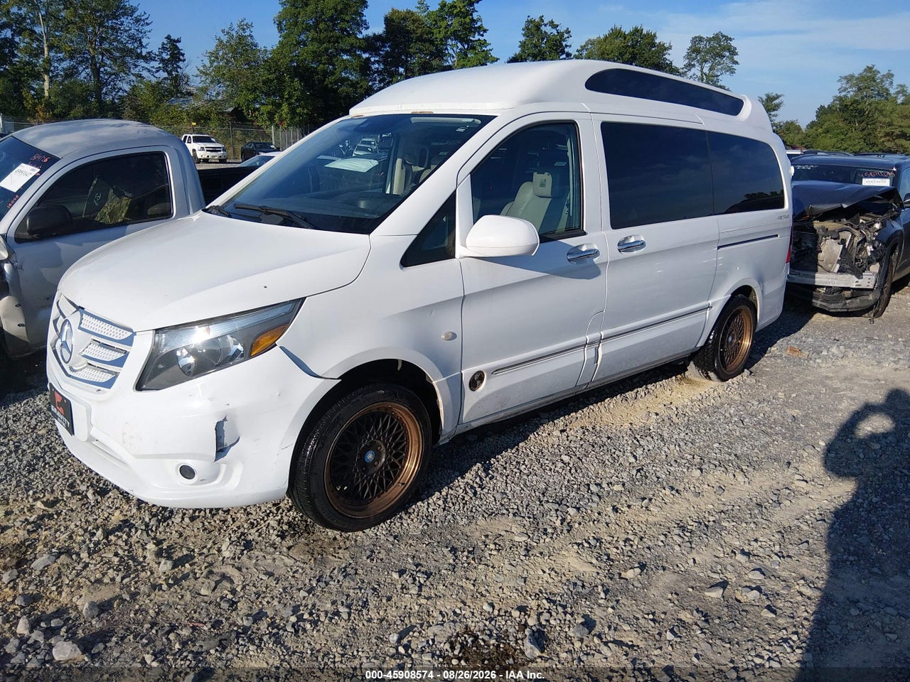 2016 MERCEDES-BENZ METRIS · 2/11