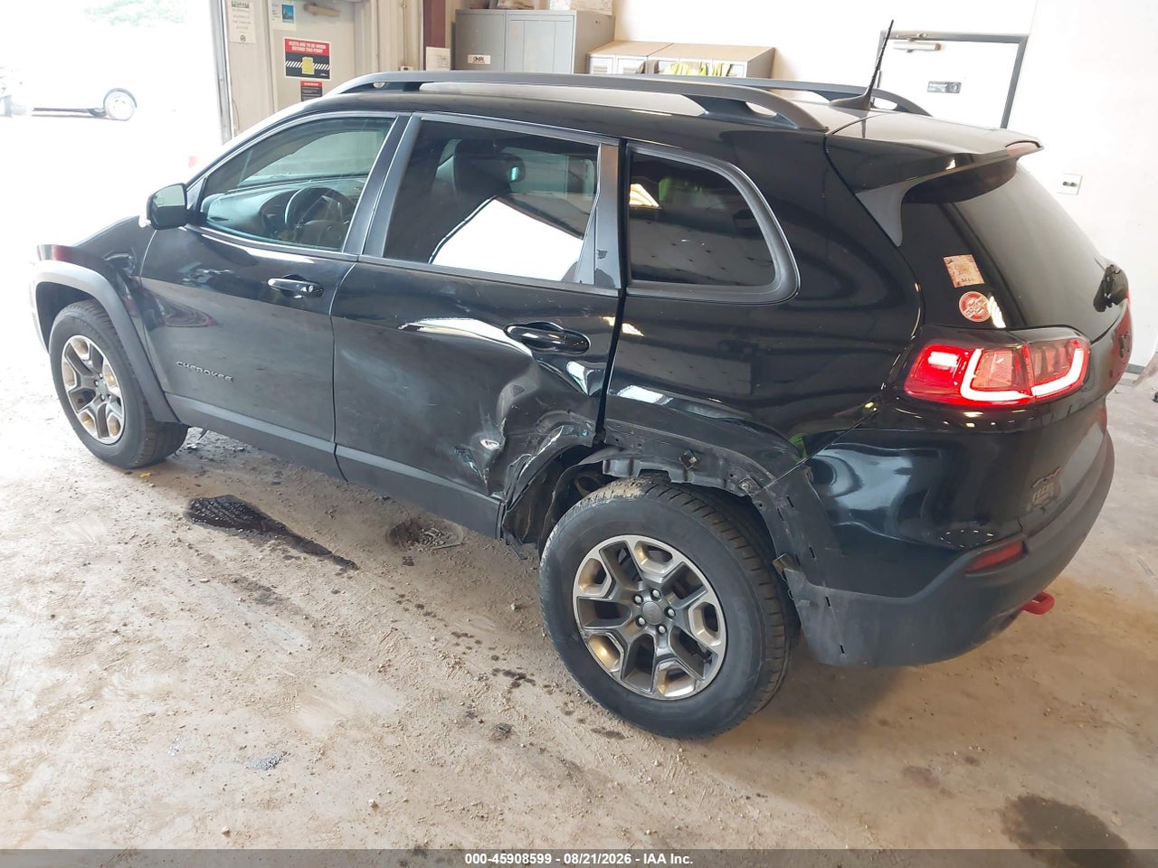 2019 JEEP CHEROKEE TRAILHAWK 4X4 · 3/11