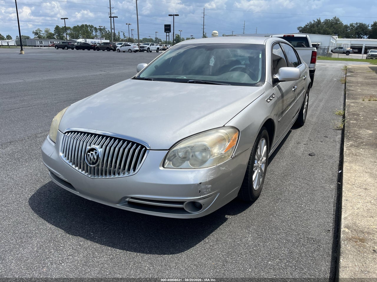 2011 BUICK LUCERNE CXL · 2/5