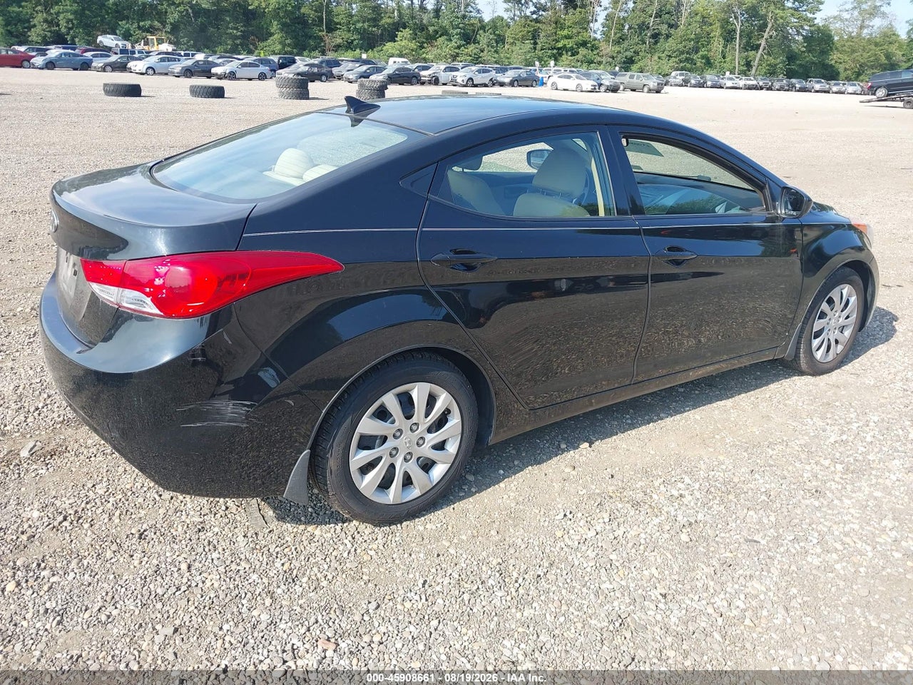 2013 HYUNDAI ELANTRA GLS · 4/11