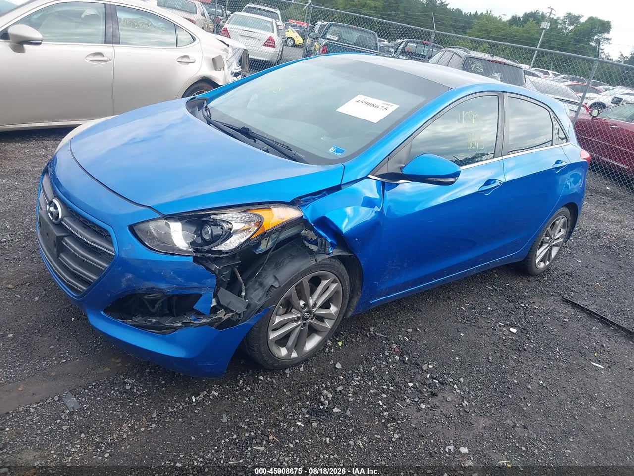 2017 HYUNDAI ELANTRA GT · 2/11