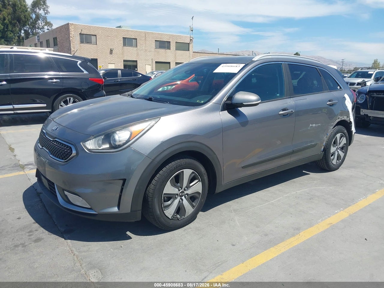 2017 KIA NIRO EX · 2/11