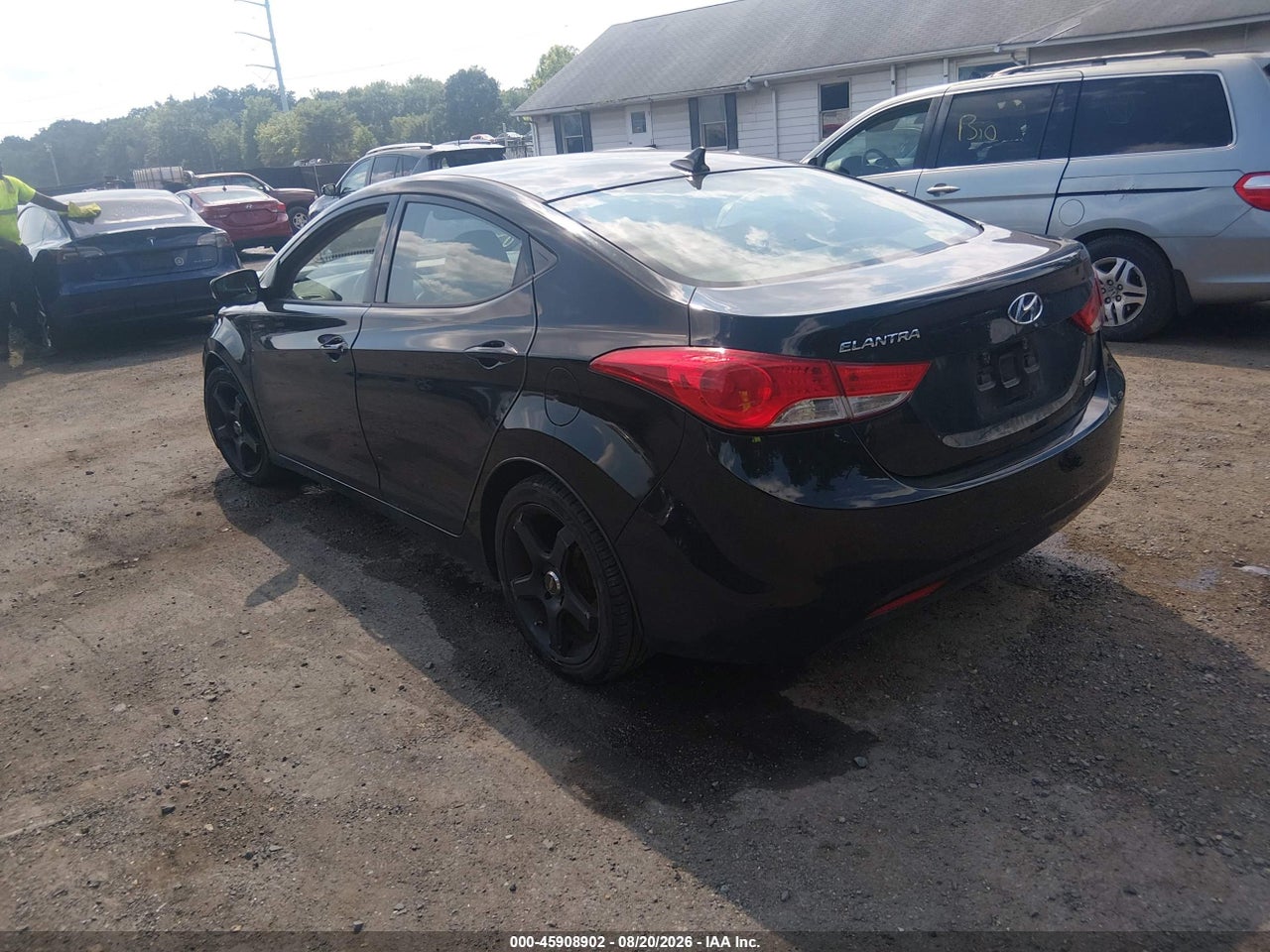 2013 HYUNDAI ELANTRA LIMITED · 3/11