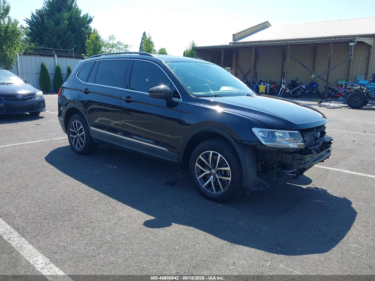 3VV2B7AX2LM****** · 2020 VOLKSWAGEN TIGUAN 2.0T SE/2.0T SE R-LINE BLACK/2.0T SEL