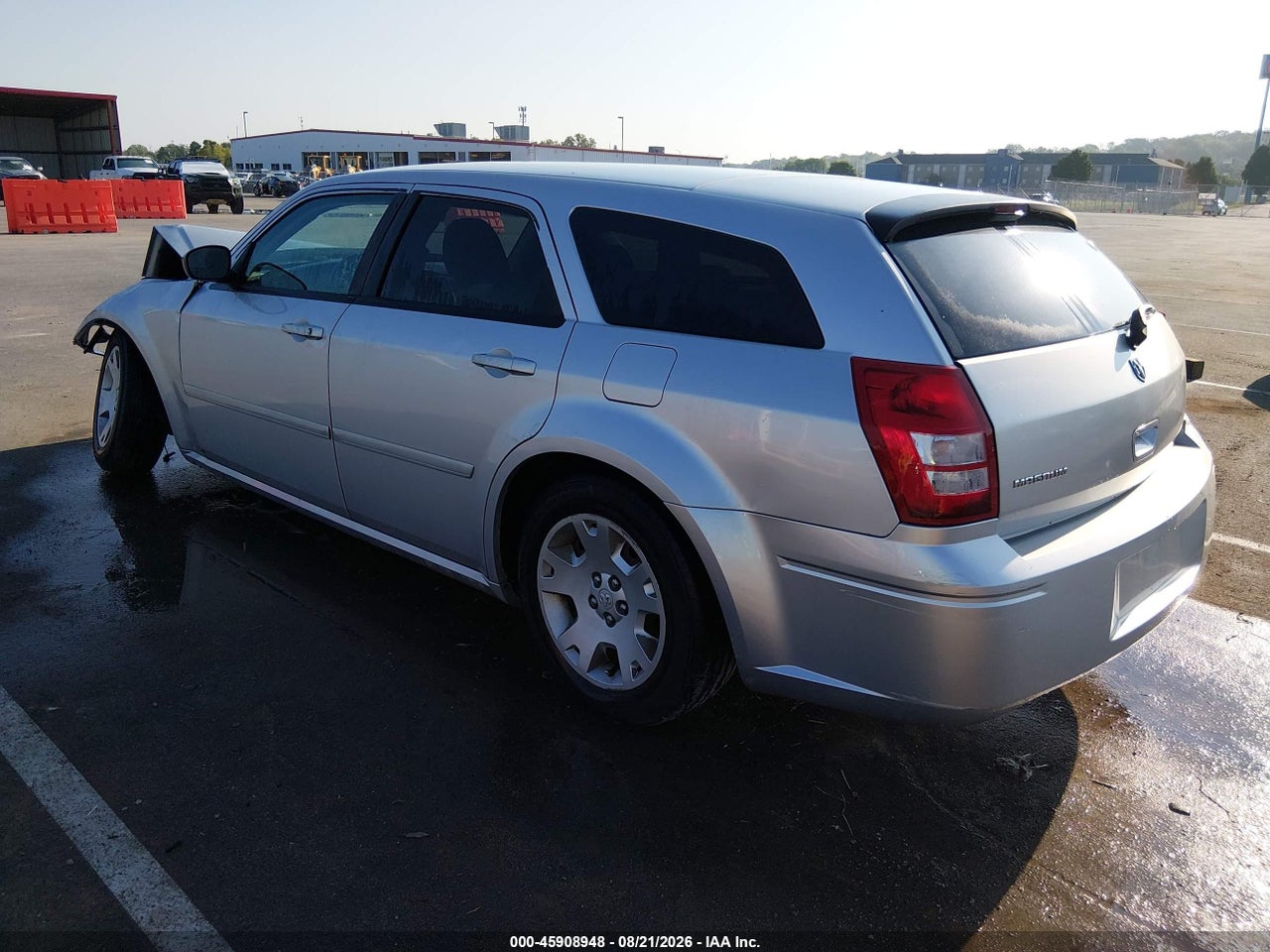 2005 DODGE MAGNUM SE · 3/11