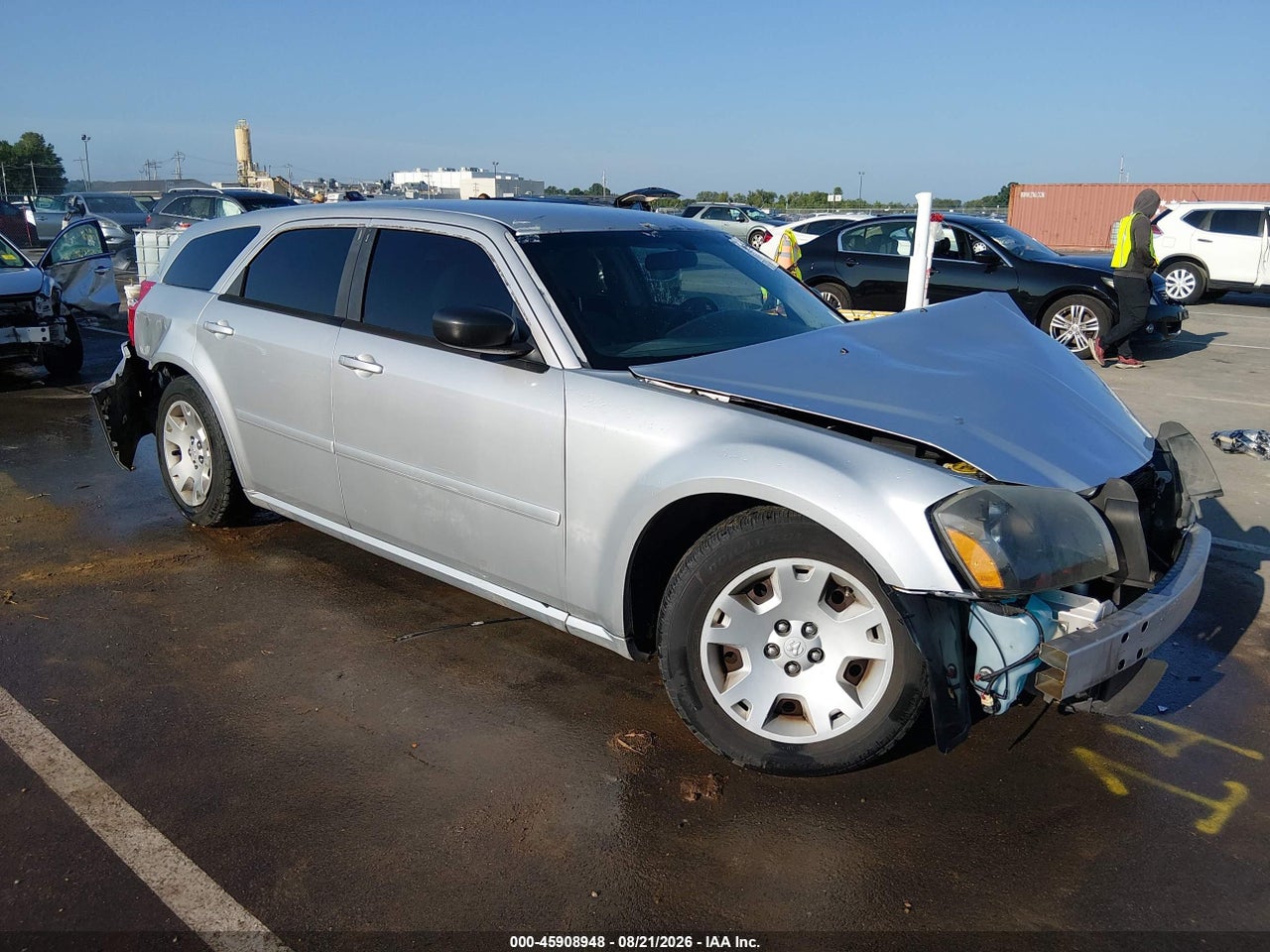 2005 DODGE MAGNUM SE