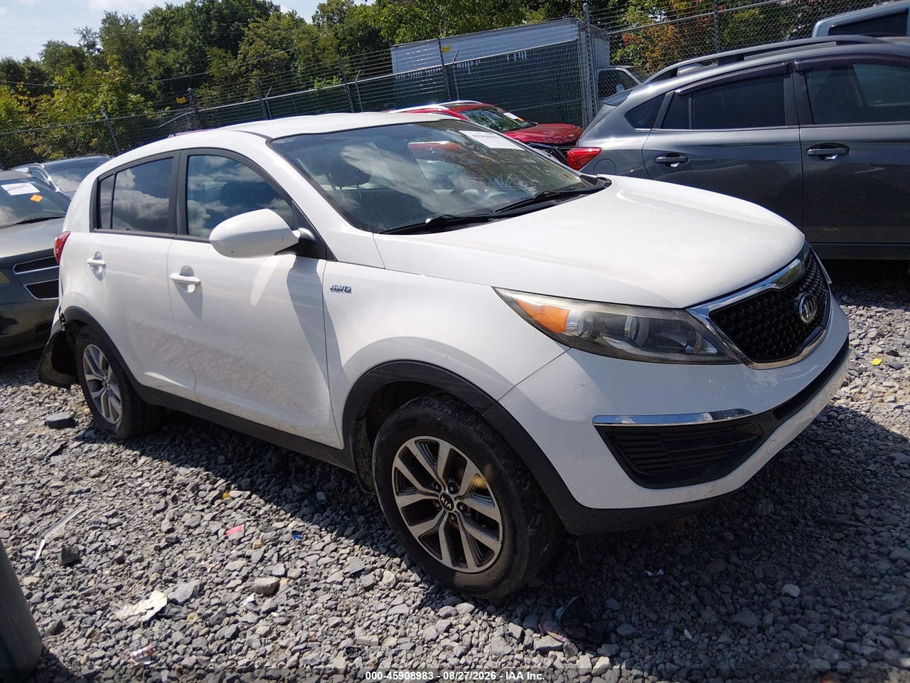 KNDPBCAC3G7****** · 2016 KIA SPORTAGE LX