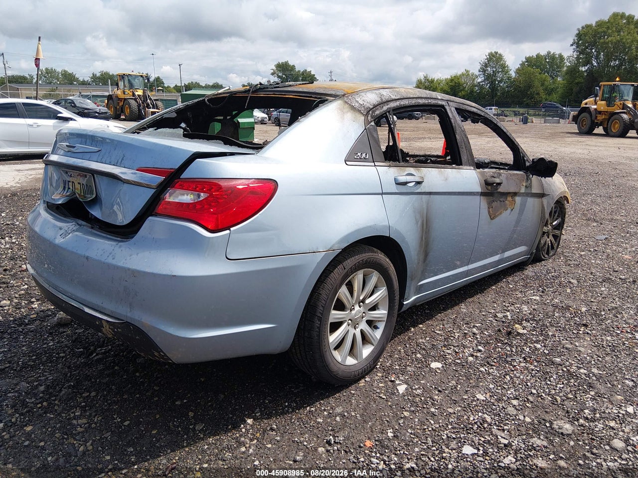 2013 CHRYSLER 200 TOURING · 4/10