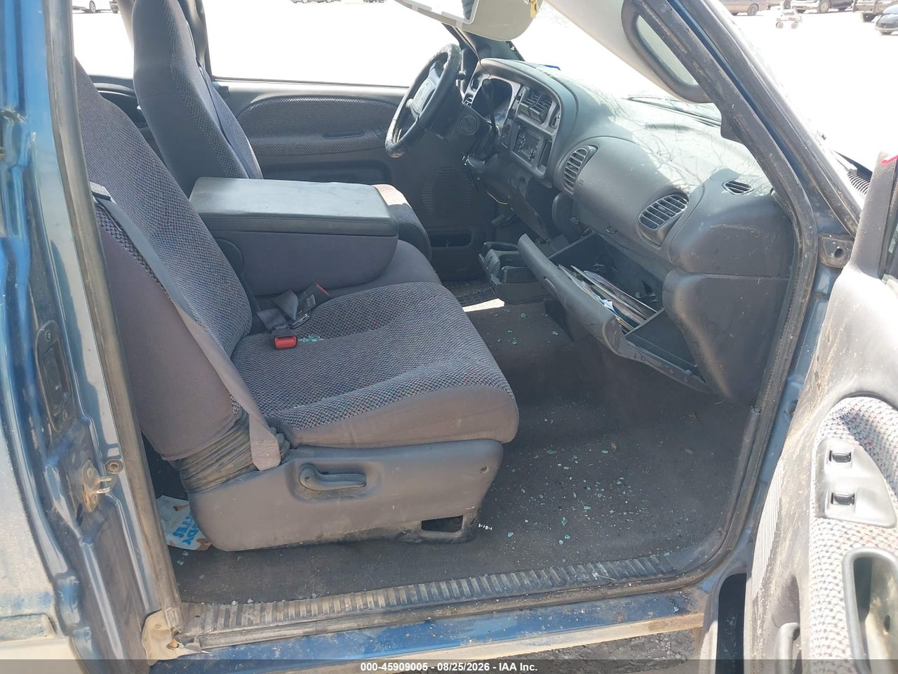 2002 DODGE RAM 2500 ST · 5/8