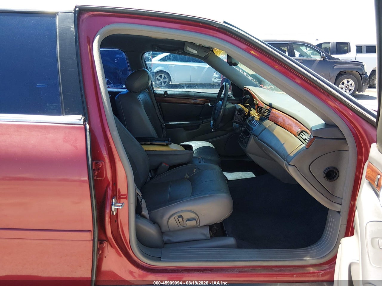 2004 CADILLAC DEVILLE · 5/10