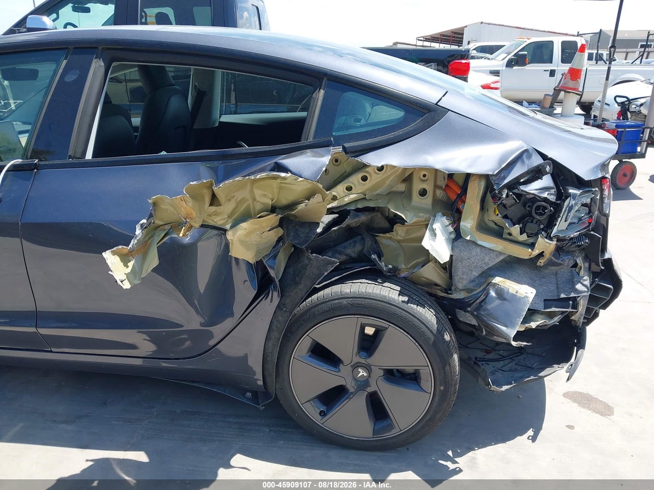 2023 TESLA MODEL 3 REAR-WHEEL DRIVE · 6/11