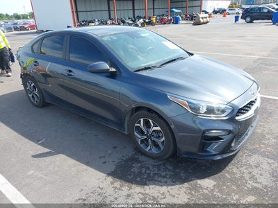 3KPF24AD4ME****** · 2021 KIA FORTE LXS