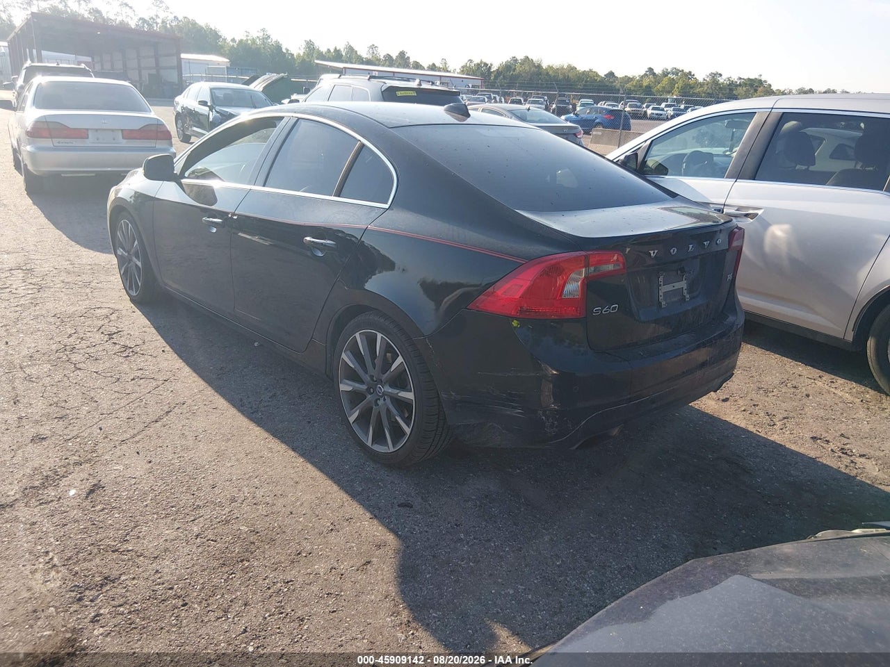 2015 VOLVO S60 T6 · 3/11