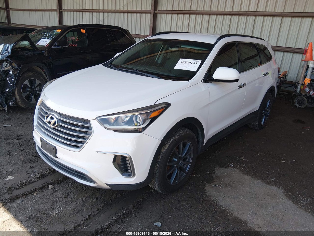 2017 HYUNDAI SANTA FE SE · 2/11
