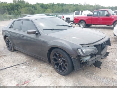 2C3CCABG4KH****** · 2019 CHRYSLER 300 300S