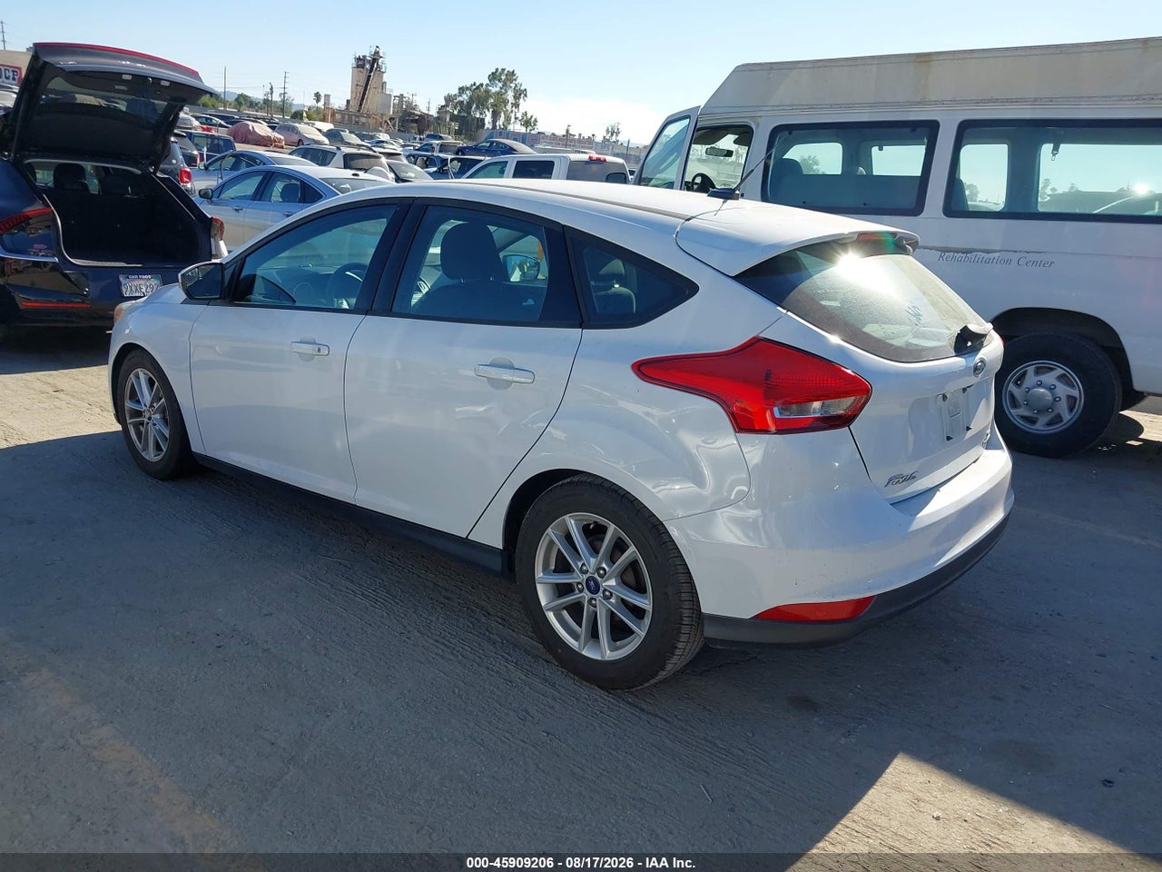 2016 FORD FOCUS SE · 3/11