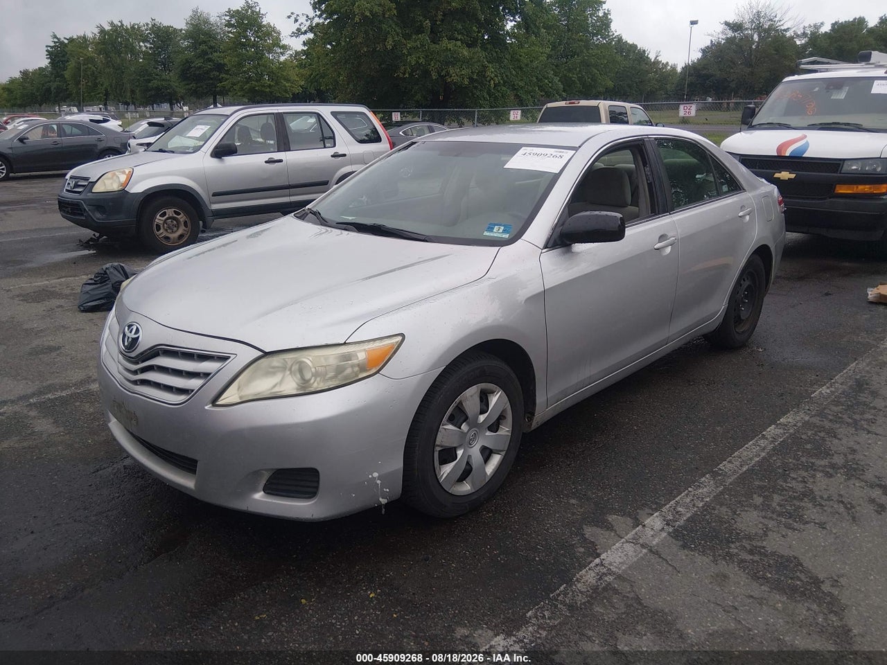 2011 TOYOTA CAMRY LE · 2/11