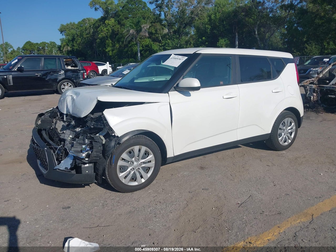 2020 KIA SOUL LX · 2/11
