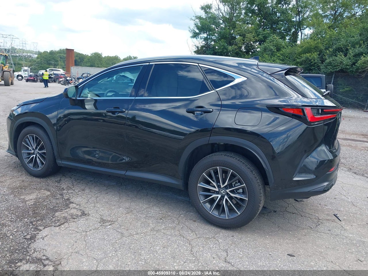 2024 LEXUS NX 350H PREMIUM · 3/10