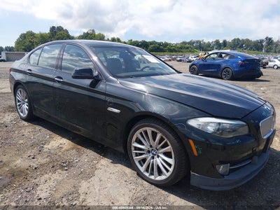 WBAFR9C59BC****** · 2011 BMW 550I