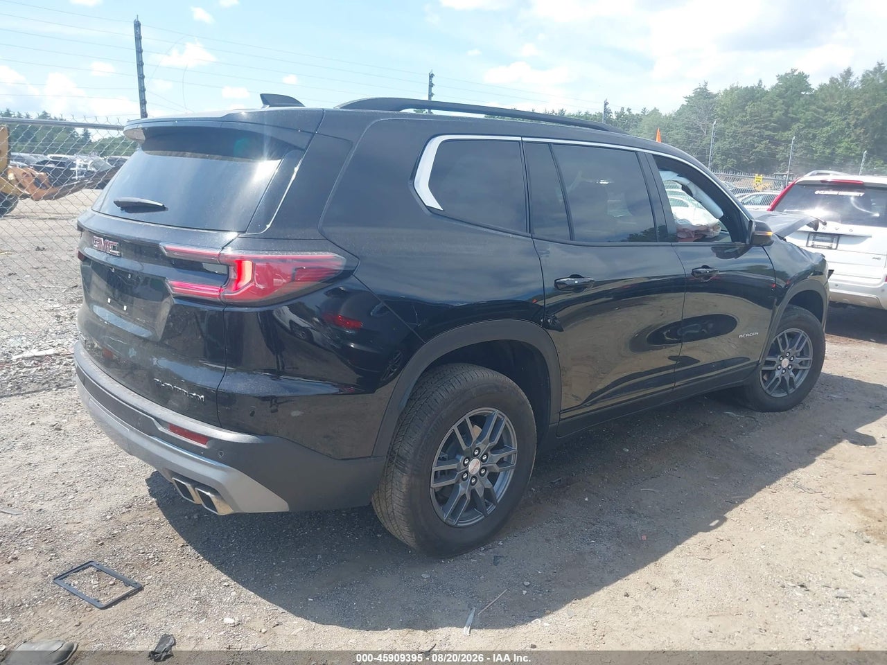 2025 GMC ACADIA AWD ELEVATION · 4/10