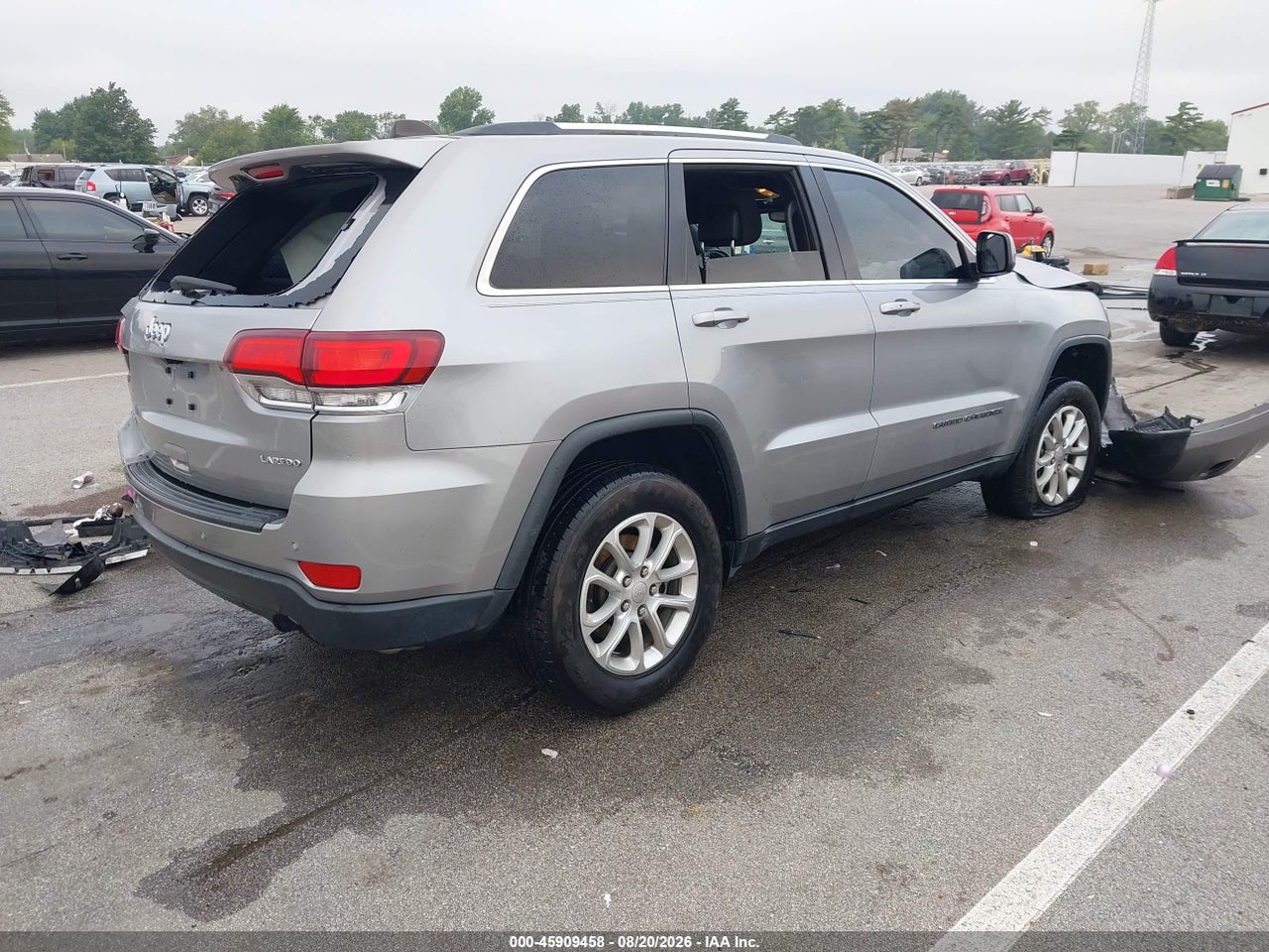 2021 JEEP GRAND CHEROKEE LAREDO E 4X4 · 4/10