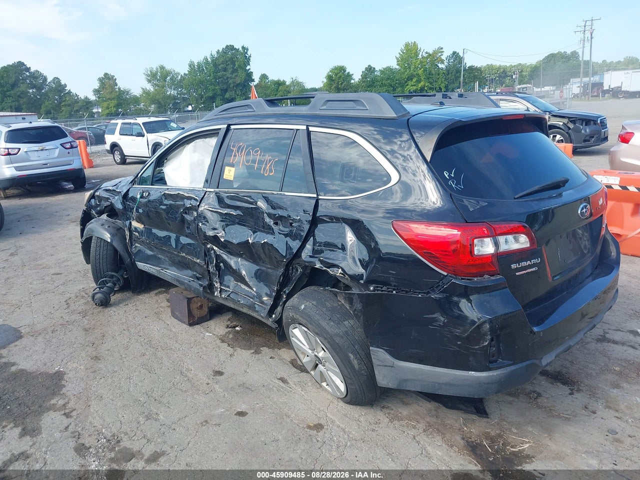 2015 SUBARU OUTBACK 2.5I PREMIUM · 3/10