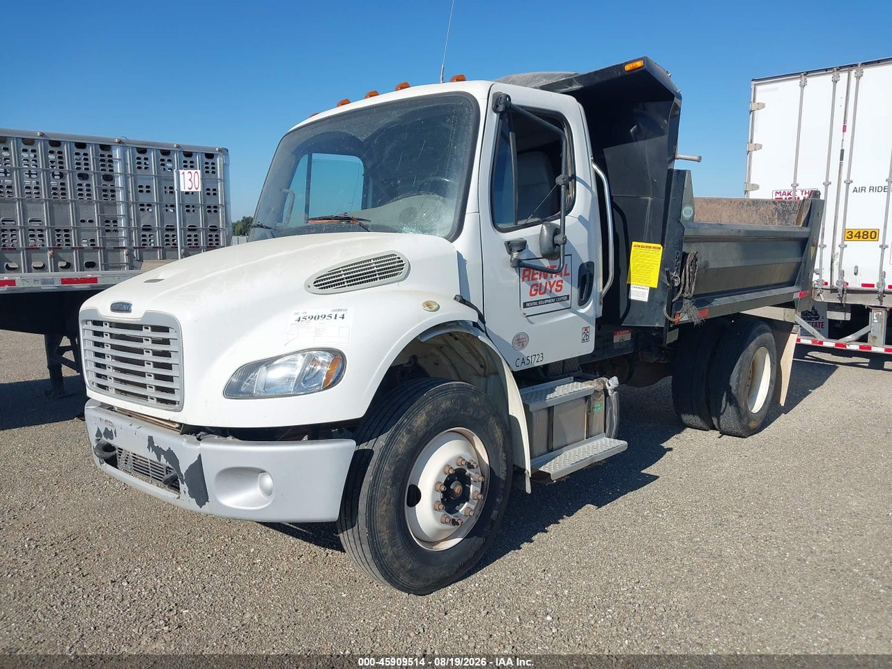 3ALACWFD4KD****** · 2019 FREIGHTLINER M2 106   · 2/4