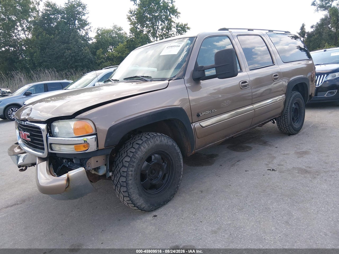 2004 GMC YUKON XL 1500 SLE · 2/11