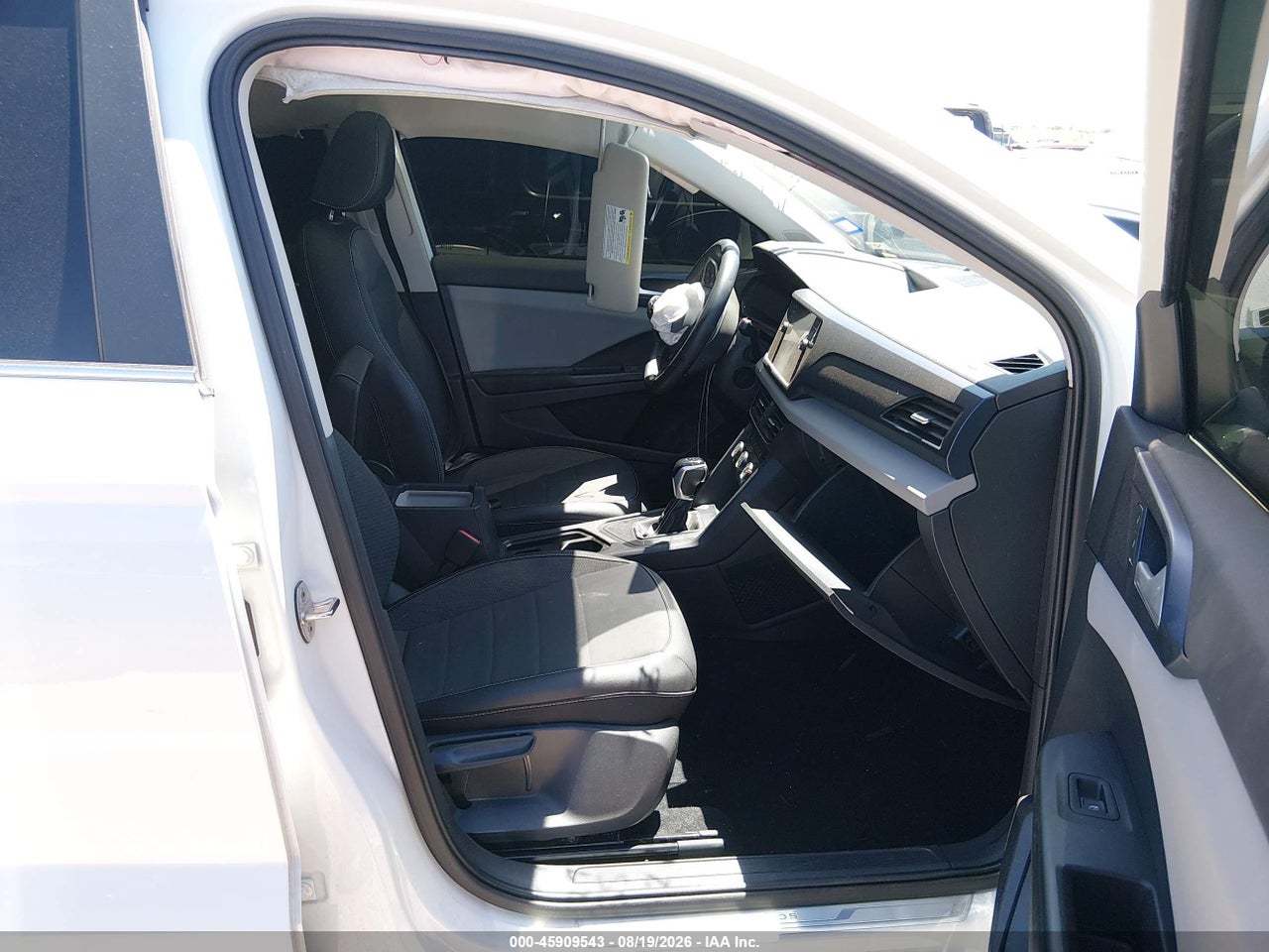 2022 VOLKSWAGEN TAOS 1.5T SE · 5/11